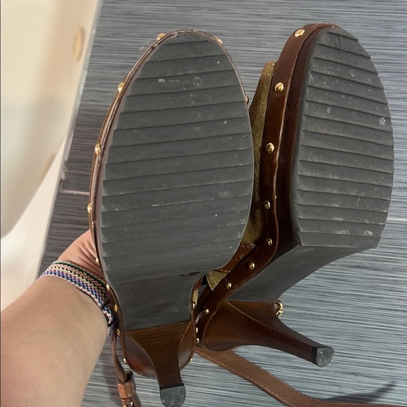 Tory Burch Brown Mules with Wooden Platform and Gold Studs Size 9.0 - Picture 4 of 7